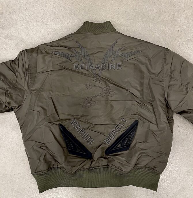BOMBER 0239